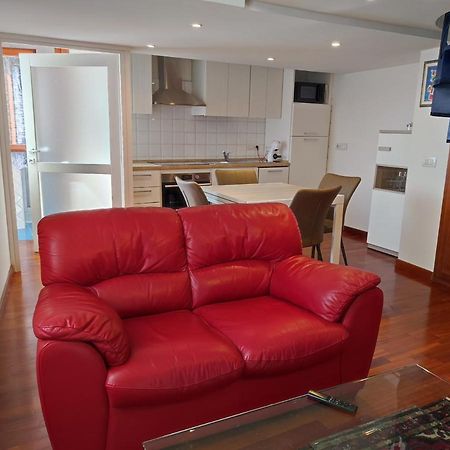 Marina Apartment City Centre Кальярі Екстер'єр фото
