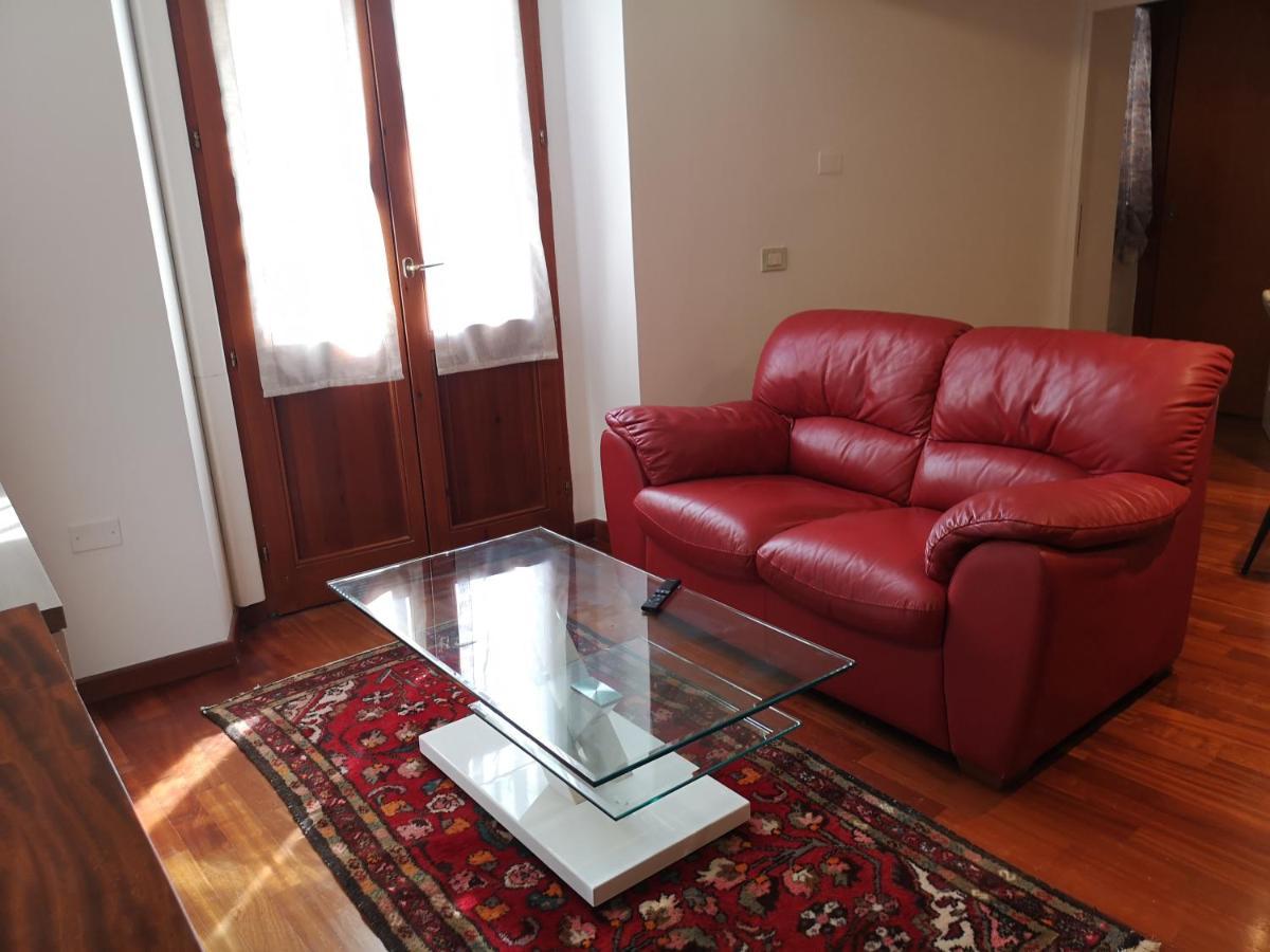Marina Apartment City Centre Кальярі Екстер'єр фото