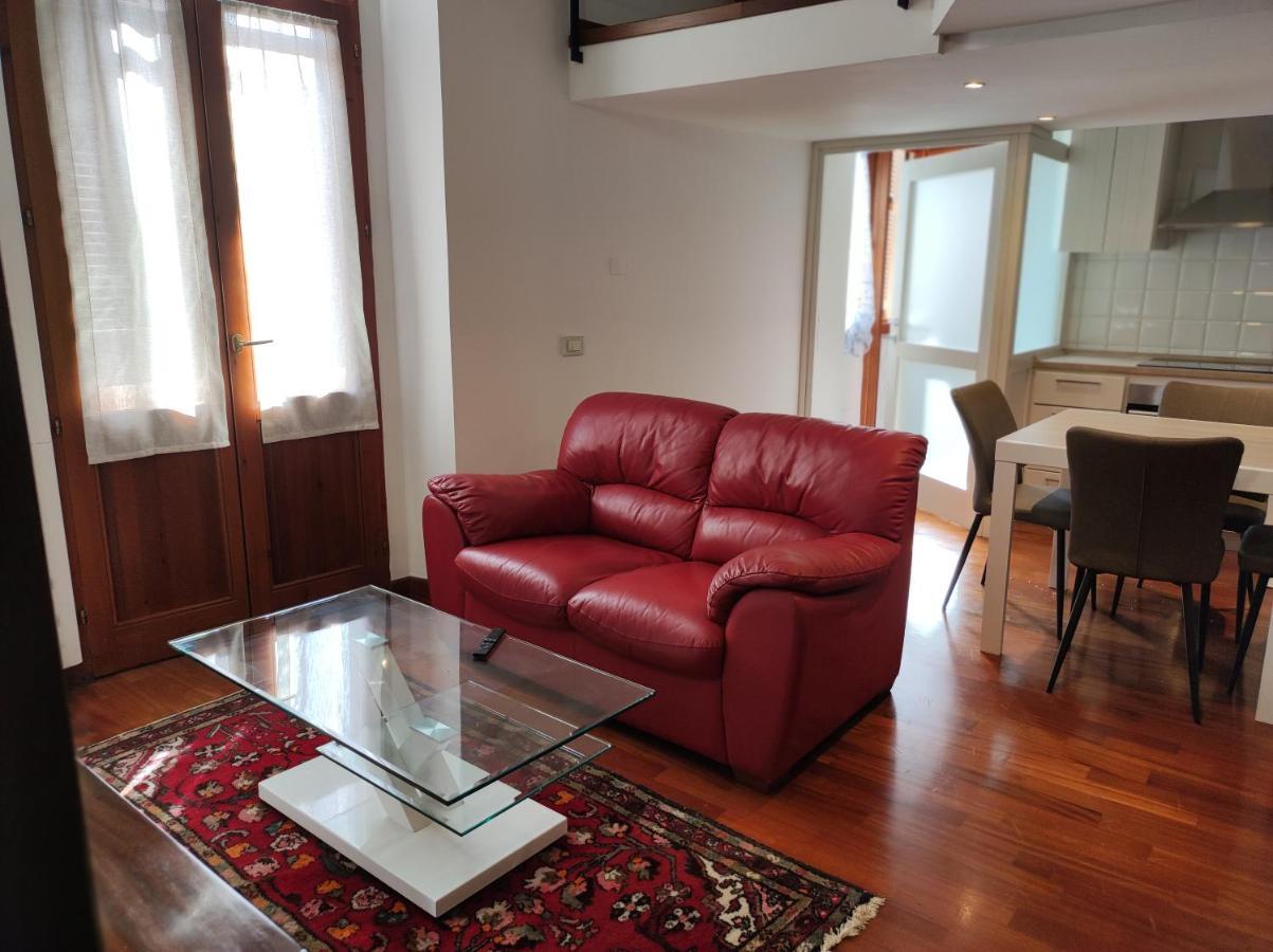 Marina Apartment City Centre Кальярі Екстер'єр фото