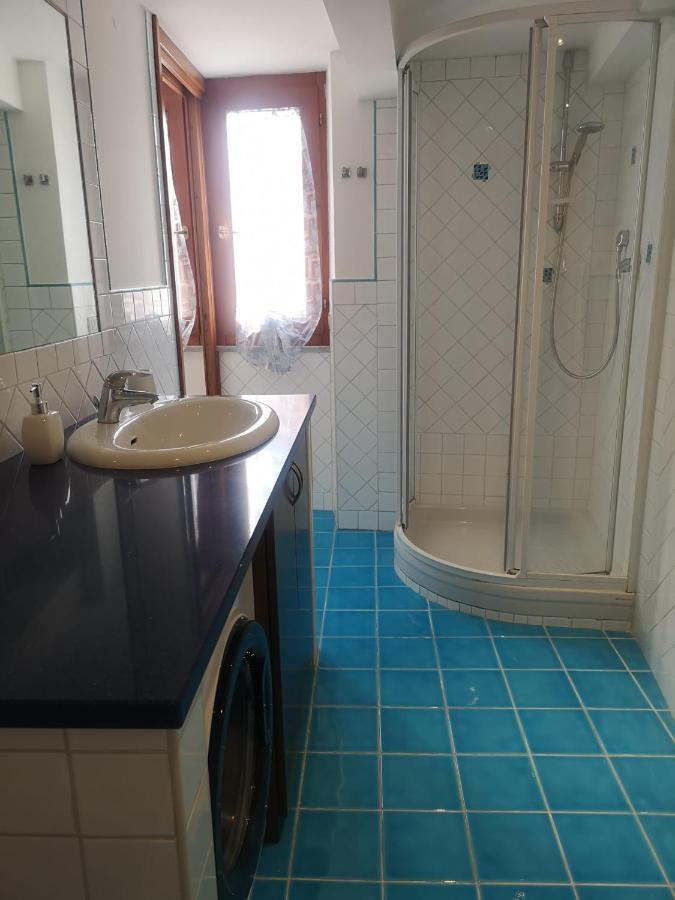 Marina Apartment City Centre Кальярі Екстер'єр фото