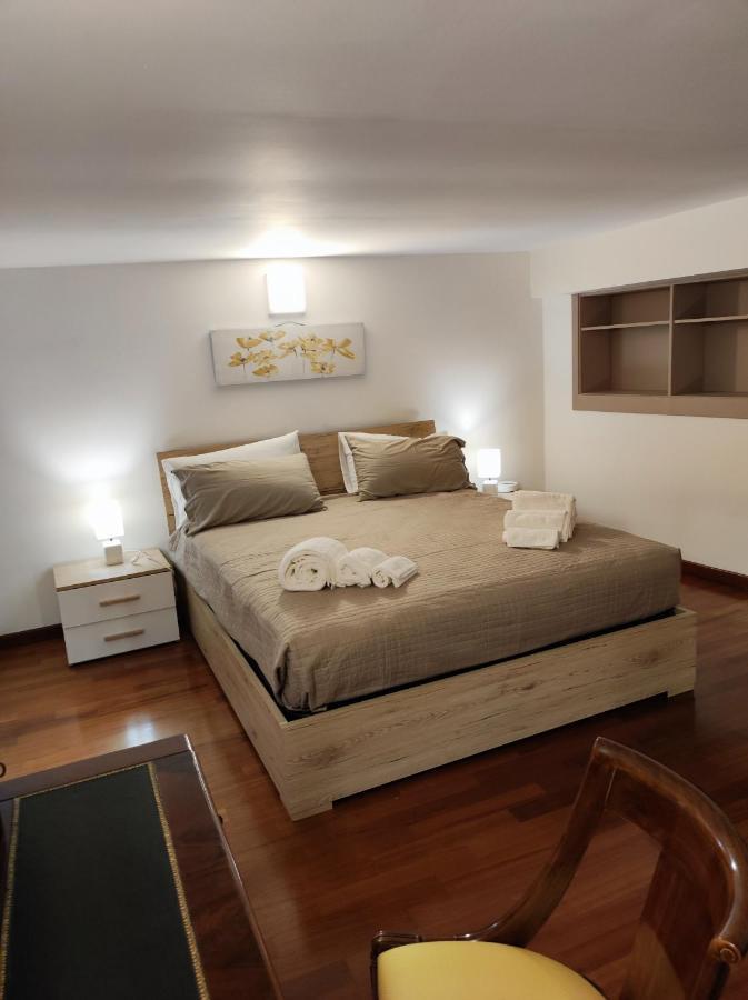 Marina Apartment City Centre Кальярі Екстер'єр фото